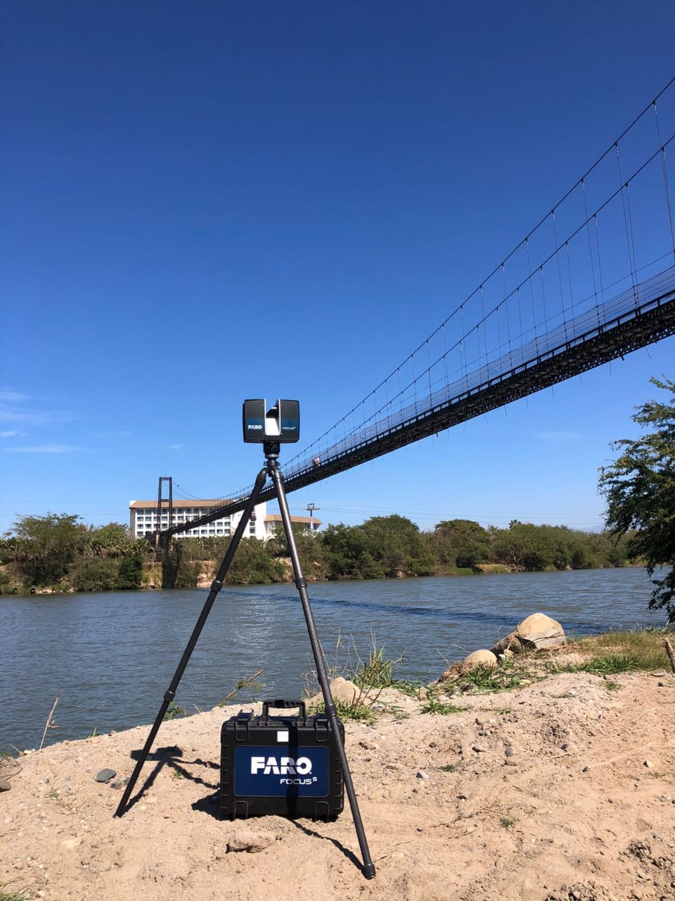 LiDAR terrestre y aéreo